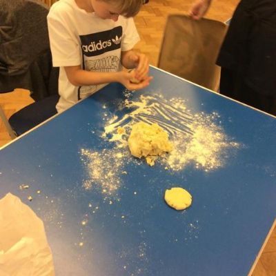 building rockets, star constellations and UFOs.
